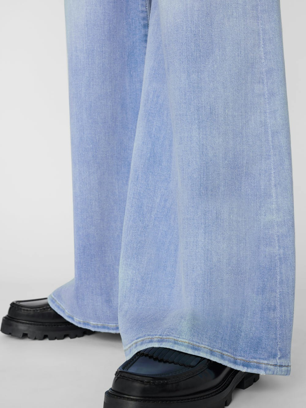 jeans hem view